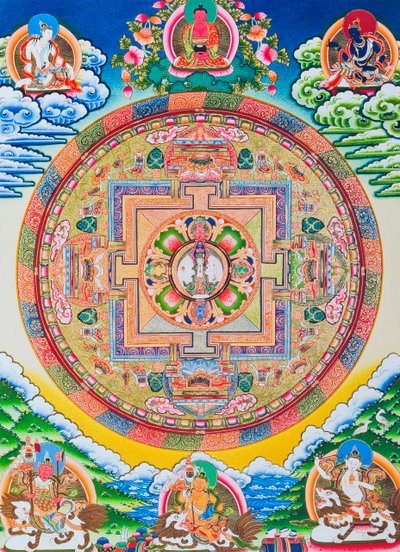 Mandala con Avalokiteshvara dalle mille braccia; il sacro cerchio magico che raffigura il Bodhisattva dalle undici teste che simboleggia la compassione infinita da School Nepalese