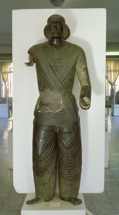 Statua a grandezza naturale di un principe partico, da Sham-Izeh, Malamir, Iran, c.50 a.C.-150 d.C. da School Parthian