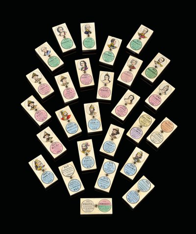 Un set di ventisette domino in ebano e osso, raffiguranti zar e zarine russi, c. 1850-1875 da School Russian