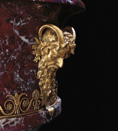 (dettaglio) da uno di un paio di vasi, c.1790 da School Russian