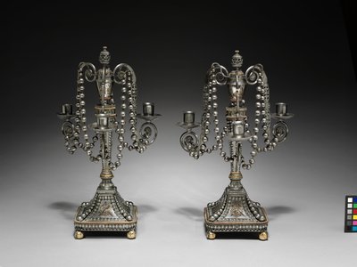 Coppia di candelabri, c.1790-1795 da School Russian