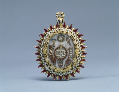 Pendente bifacciale con simboli di Cristo e della Passione, e Cristo nel Tempio tra gli anziani, fine XVI-inizio XVII secolo da School Spanish
