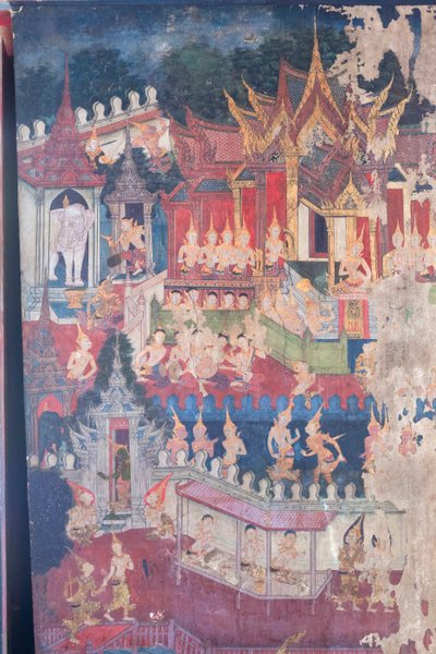 Murali nella cappella Buddhaisawan che raffigurano il Buddha che assume abiti regali per umiliare e convincere l