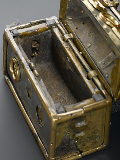 Reliquiario di Monymusk, c. VIII secolo d.C. da Scottish School