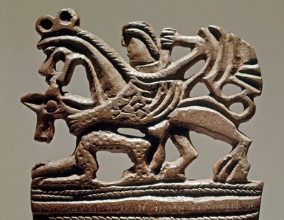 Arte scita: Apollo su un grifone - IV secolo a.C. - Ornamento di carro in bronzo - Museo dell