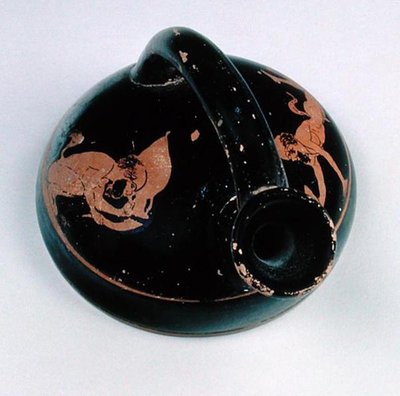 Askos a figure rosse attiche, da Tomba II a Nymphaeum in Crimea, c.430 a.C. da Scythian