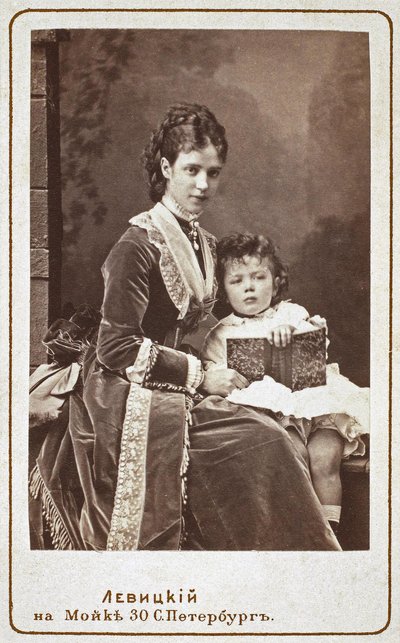 Imperatrice Maria Fyodorovna Dagmar di Danimarca 1847-1928 con il figlio Nicholas Alexandrovich di Russia da Sergei Lvovich Levitsky