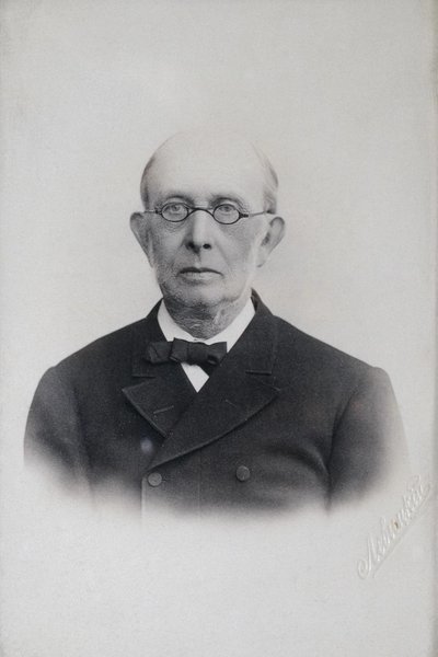 Ritratto di Konstantin Petrovich Pobyedonostsyev 1827-1907, 1902 da Sergei Lvovich Levitsky