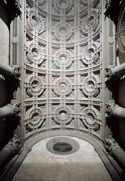 Vista interna del soffitto a volta del vestibolo della chiesa realizzato da Simone del Pollaiolo detto il Cronaca (1457-1508) da Simone del  Pollailo