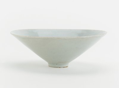 Ciotola con disegno modellato di fenice e fiori, c.1200 da Southern Song Dynasty Chinese School