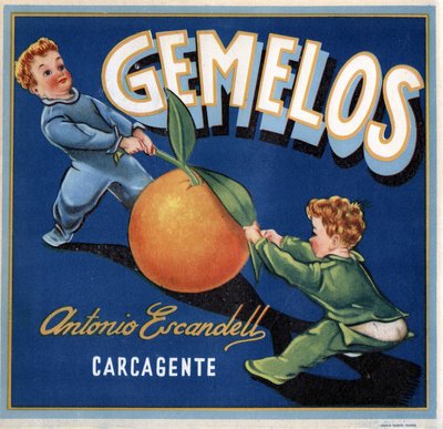 Pubblicità per arance, immagine di due gemelli che lottano per un