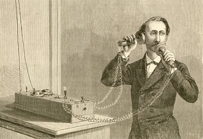 Un primo telefono. Da El Museo Popular pubblicato a Madrid da Spanish School