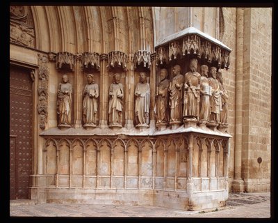 Arte gotica: dettaglio del portale centrale della Cattedrale di Santa Tecla a Tarragona da Spanish School