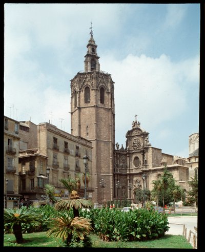 Vista del Micalet (Miquelet o El Miguelete) campanile della cattedrale di Valencia (1381-1429) Spagna da Spanish School