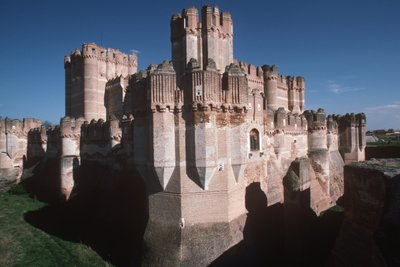 Veduta del castello, costruito c.1453 da Spanish School