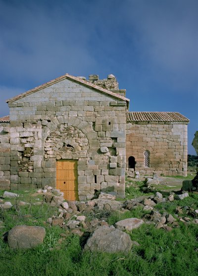 Veduta della facciata ovest, costruita c.862-930 da Spanish School