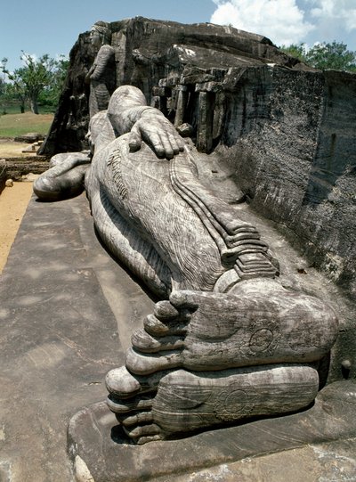 Immagine reclinata che raffigura il parinirvana del Buddha, scultura, Tempio di Gal Vihara da Sri Lankan