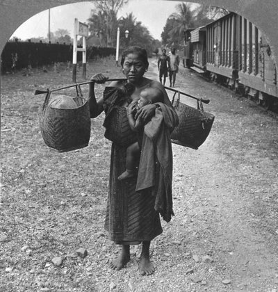 Donna Shan e bambino, Alta Birmania, 1908 da Stereo Travel Co