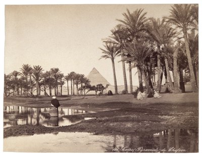 Piramide in Egitto, c.1900 da Studio Bonfils