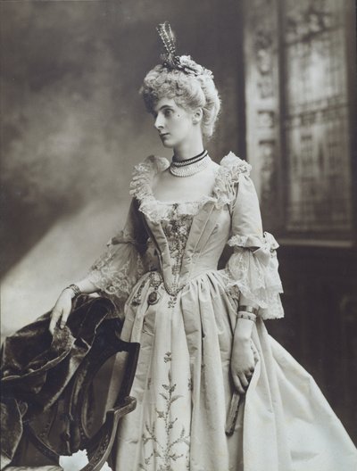 Lady Evelyn Cavendish, poi Duchessa di Devonshire, come una dama alla corte dell