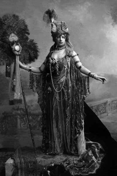 Lady Feodorowna Sturt da Studio Lafayette