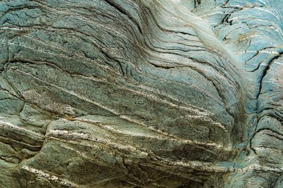 Pietra naturale blu-verde da Studio Meikle