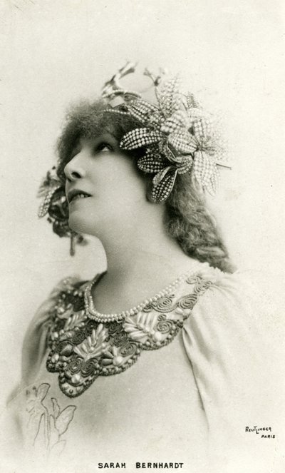 Henriette Rosine Bernard alias Sarah Bernhardt come "La principessa lontana", opera di Edmond Rostand (foto b/n) da Studio Reutlinger