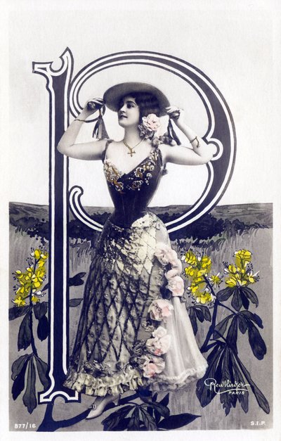 P: Mlle Lolita, artista degli anni 1900 - alfabeto in cartolina da Studio Reutlinger