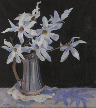 Magnolie bianche in brocca d