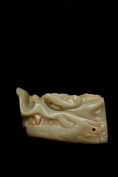 Testa di drago di giada Junkunc da Tang Dynasty Chinese School