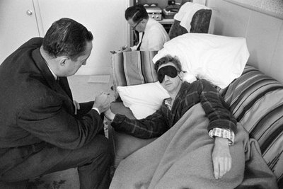 Paziente di salute mentale sottoposto a terapia e sperimentazione psicofarmacologica da Ted Spiegel