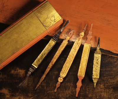 Manoscritti buddisti Lanna (foglia di palma e legno) da Thai School