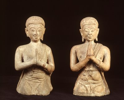 Figurine di terracotta in preghiera, periodo Sukhothai da Thai School