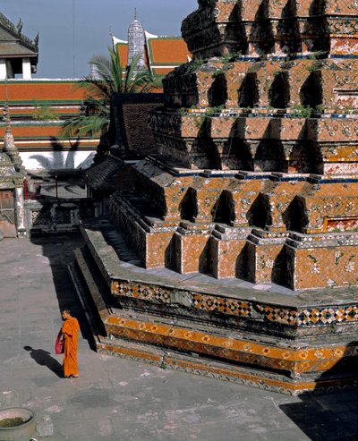 Veduta del tempio del Buddha sdraiato da Thai School