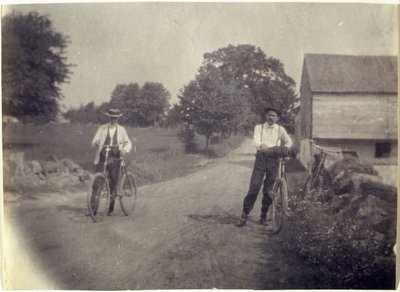 Samuel Murray e Benjamin Eakins in bicicletta, c. 1895-1899 da Thomas Eakins