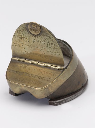 Calamaio a zoccolo di cavallo appartenente al Capitano William Tyrwhitt Drake, Royal Horse Guards, c.1829 da Thomas Lee