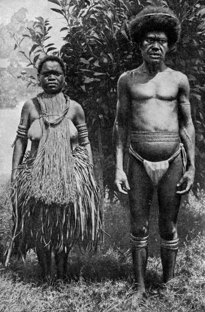 Lutto per i morti mostrato da cappi di canapa, Nuova Guinea, 1922 da Thomas McMahon