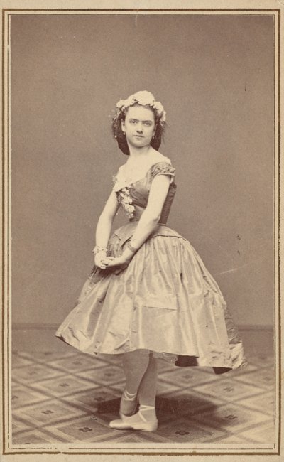Ritratto di ballerina di danza classica, c. 1860 (foto) da Thomas Rice Burnham
