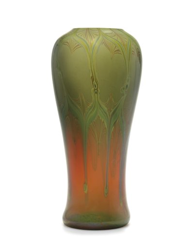 Un vaso reattivo, c.1910 da Tiffany and Company