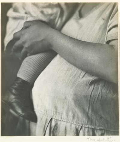 Donna con bambino da Tina Modotti