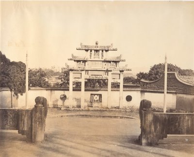 Arco di Trionfo, Foochow, ca. 1869 da Tung Hing.