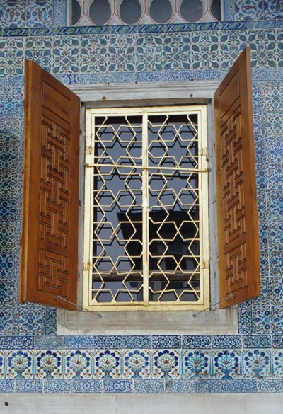Decorazioni in piastrelle sull
