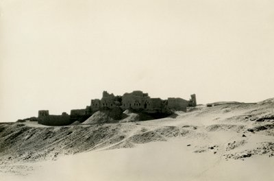 Monastero di San Simeone, visto da nord, Assuan, Egitto, fotografia di Ugo Monneret de Villard da Ugo Monneret de Villard
