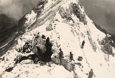 Operazioni per il nido di mitragliatrici sul Monte Nero durante la Prima Guerra Mondiale da Ugo Ojetti