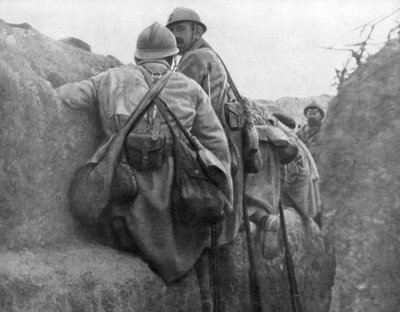 Una trincea francese prima di un attacco, 2ª Battaglia di Champagne, Francia, 25 settembre 1915 da Unbekannt