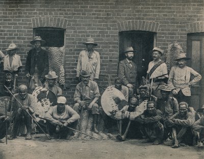 Un gruppo di Afrikaner e Zulu, c1900 da Unbekannt