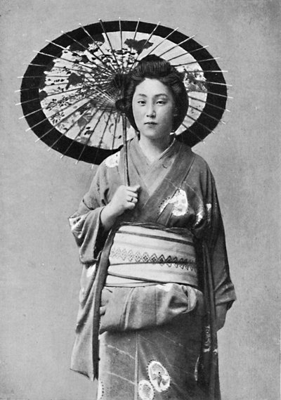 Una signora giapponese in costume da passeggio, 1902 da Unbekannt