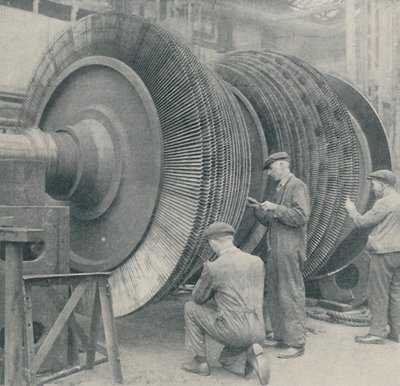 Un rotore a molte lame per una delle turbine a bassa pressione della Queen Mary, 1937 da Unbekannt