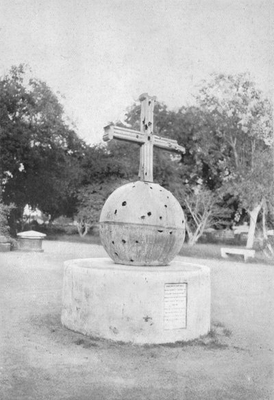 Un Relitto della Rivolta - La Croce dalla Chiesa di Delhi, c1910 da Unbekannt