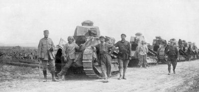 Un gruppo di carri armati leggeri, Soissons, Francia da Unbekannt
